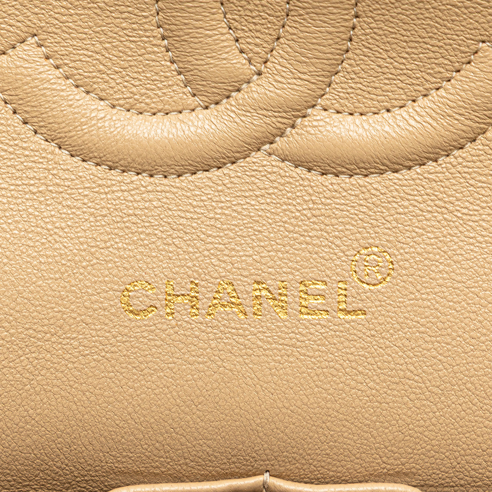 Pre-Loved Chanel Medium Classic Lambskin Double Flap - Picture 5 of 12